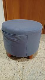 " 2" pouf imbottiti con piedini in legno