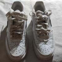 SCARPE NIKE 39 BIANCHE