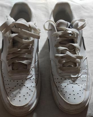 SCARPE NIKE 39 BIANCHE