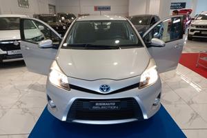 Toyota Yaris 1.5 FULL HYBRID Lounge
