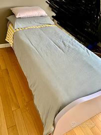 Letto simgolo con altro letto estraibile