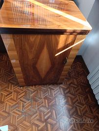 macchina da cucire Singer con mobile 