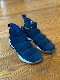 Scarpa Basket Uomo Nike Lebron Taglia 44.5