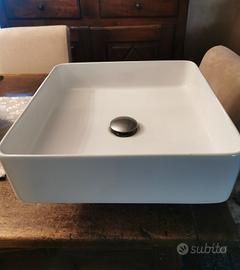 Lavabo in ceramica come nuovo 