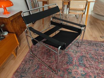 Poltroncina Wassily Marcel Breuer