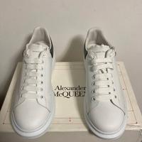 Alexander McQueen piccole scarpe bianche EU 42