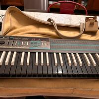 SINTETIZZATORE KORG POLY-800