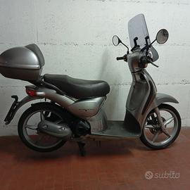 Scooter Aprilia 