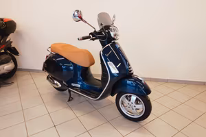 Piaggio Vespa 300 GTS hpe solo 8692 km