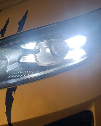 KIA Xceed 1.4 T-GDi EVOLUTION 140cv