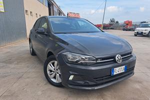 Volkswagen Polo 1.6 TDI - 2018 R-LINE