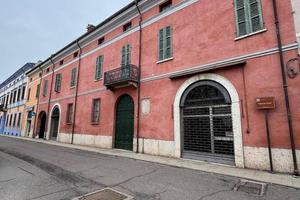 APPARTAMENTO QUADRILOCALE SU DUE LIVELLI IN CENTRO