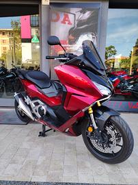 Honda Forza 750 01/22