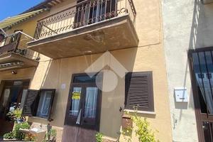 CASA INDIPENDENTE A MONTEFIASCONE