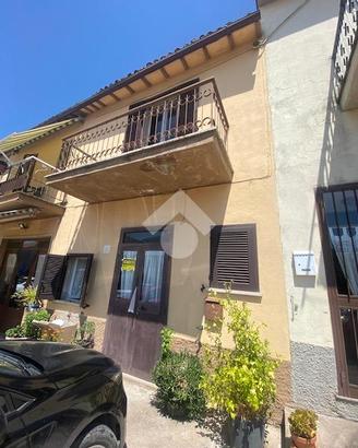 CASA INDIPENDENTE A MONTEFIASCONE