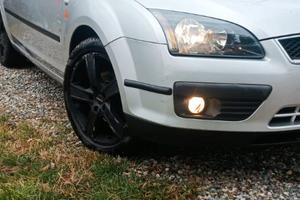 Ford focus  anno 2006  neo patentato
