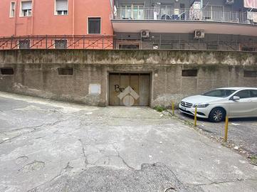 AUTORIMESSA A SALERNO