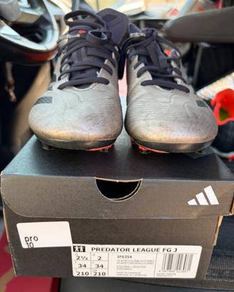 Scarpe calvio bimbo/a Predator leage numero 34
