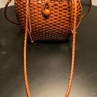 Borsa in vero cuoio intrecciato