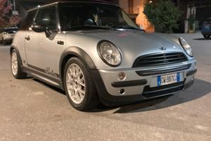 Mini Cooper d NEOPATENTATI