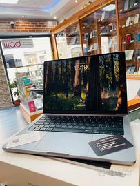 MacBook pro 14 2023 8GB RAM 1TB M3 con Garanzia