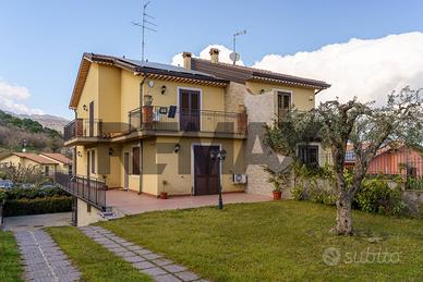 Villa o villino - Viagrande