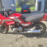 Suzuki GSX 750 es