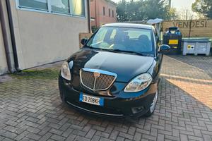 LANCIA YPSILON 1.2 BENZ NEOPATENTATO