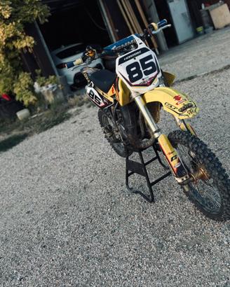 Suzuki Rm85 da competizione