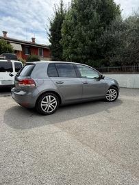 VOLKSWAGEN Golf business 1.6 5p. Higline BiFuel