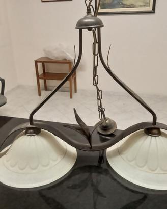 Lampadario 2 luci  in ferro battuto 