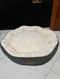 Cucce per cani o gatti per interno