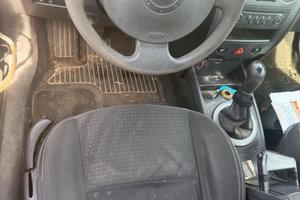 Auto marciante
