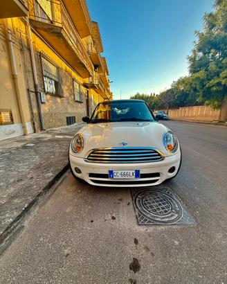 Mini Cooper D 1.6 (80 kw /109 cv) -2010-