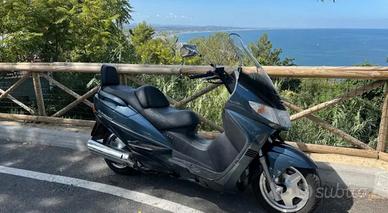 Suzuki Burgman 400