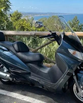 Suzuki Burgman 400