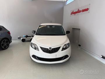 Lancia Ypsilon 1.0 FireFly 5 porte S&S Hybrid Silv