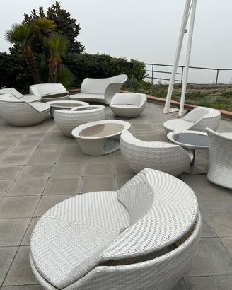 Divani e Sgabelli in rattan bianco