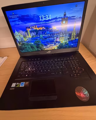 PC gaming portatile ASUS ROG 17” - i7-8750H