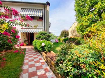 PORZIONE DI BIFAMILIARE A NERVESA DELLA BATTAGLIA