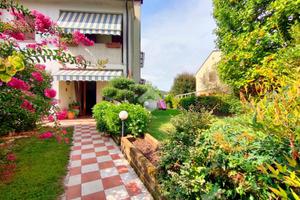 PORZIONE DI BIFAMILIARE A NERVESA DELLA BATTAGLIA