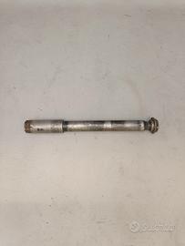 Perno ruota anteriore Honda CR 125 anni 90/97