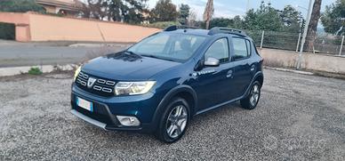 DACIA SANDERO STEPWEI ADATTA PER NEOPATENTATI 