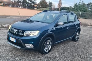 DACIA SANDERO STEPWEI ADATTA PER NEOPATENTATI 