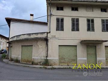 Casa accostata - Gorizia