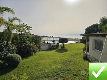 Villa Indipendente o Bifamiliare 400mq + Giardino