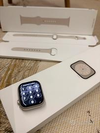 Apple Watch S8