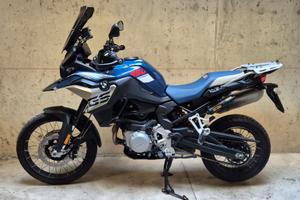 BMW F 850 GS  2023 con Tris di Borse Originali ++