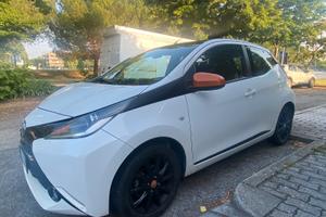 STUPENDA TOYOTA AYGO