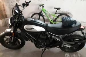 Ducati Scrambler Icon 800